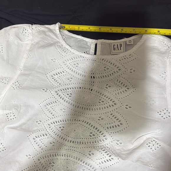 Gap Puff Sleeve Eyelet Blouse - Picture 13 of 16